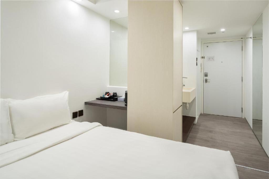 A Hotel Dickson Singapore Exterior photo